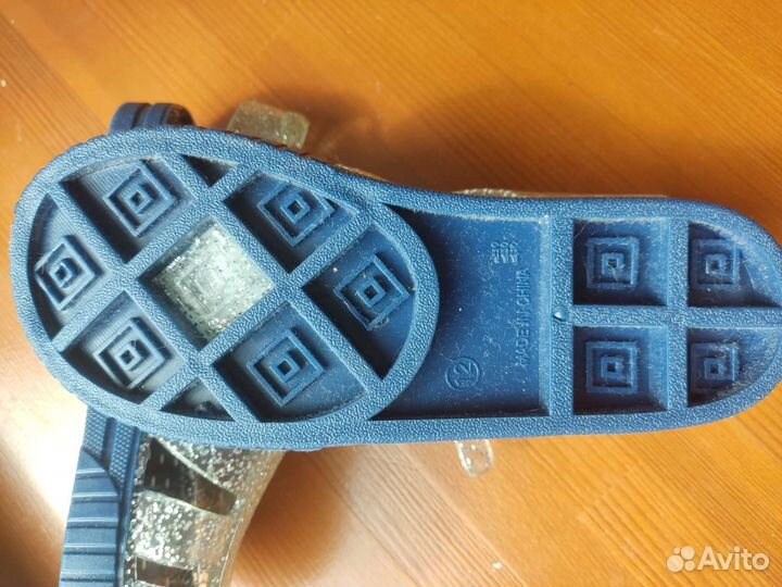 Сандалии новые для девочки