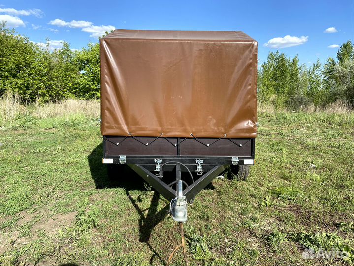 Прицеп легковой 2,6 на 1,5 с тентом