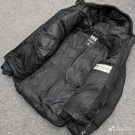 Пуховик Helly Hansen