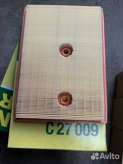 Воздушный фильтр mann c27009
