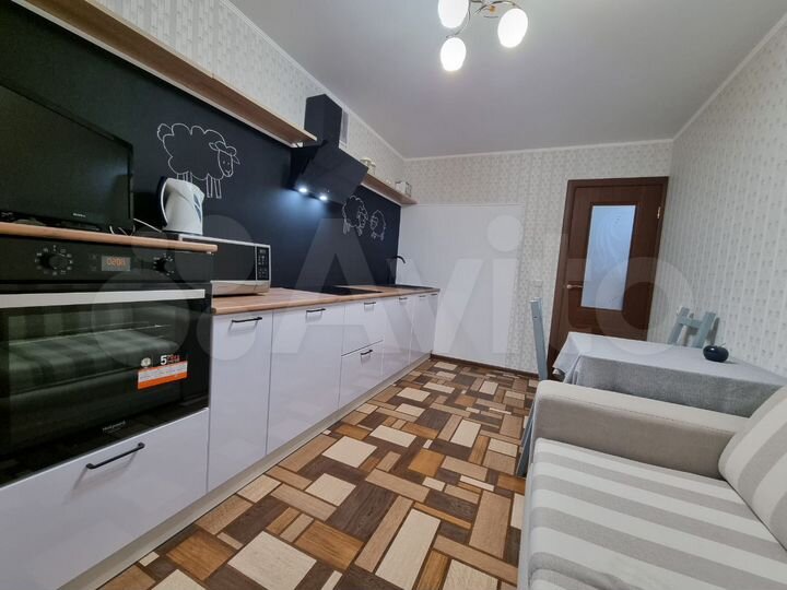 2-к. квартира, 60 м², 6/16 эт.