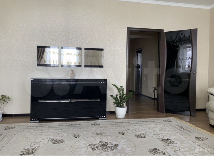 2-к. квартира, 74 м², 2/3 эт.