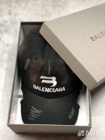 Бейсболка Balenciaga