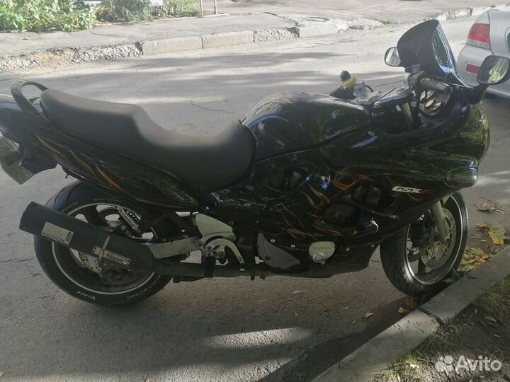 Suzuki GSX750F