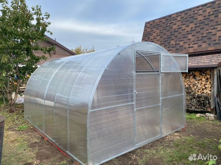 Теплица j-6244