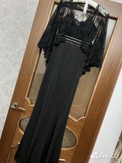 Вечернее платье