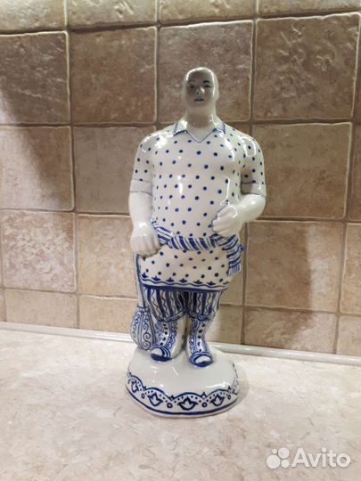 Фарфоровые статуэтки