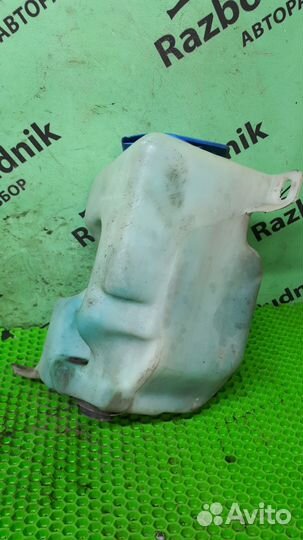 Бачок омывателя лобового стекла Volkswagen Golf GT