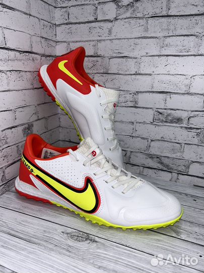 Сороконожки Nike Tiempo