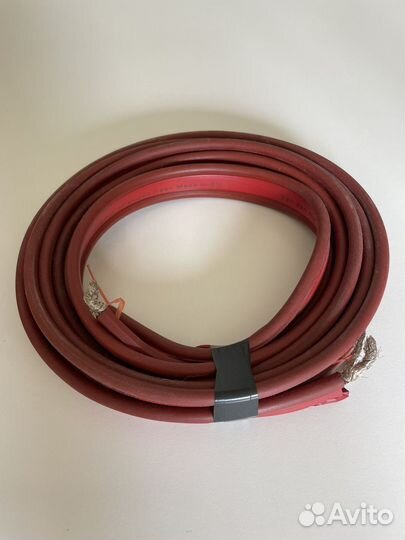 Акустический кабель Van Den Hul