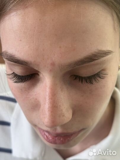 Перманентный макияж бровей