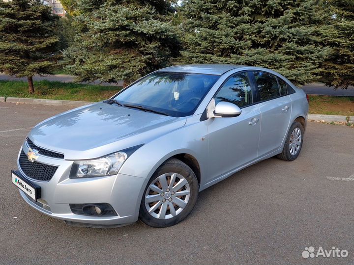 Chevrolet Cruze 1.6 AT, 2011, 147 700 км