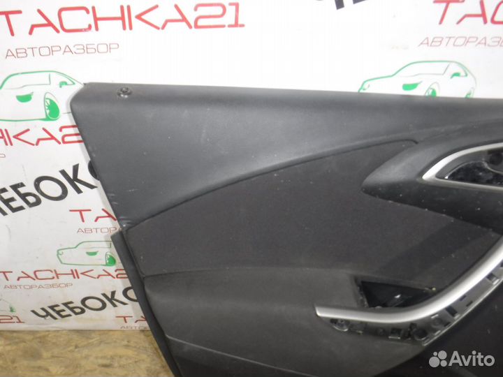 Обшивка передней левой двери Opel Astra J 09-17
