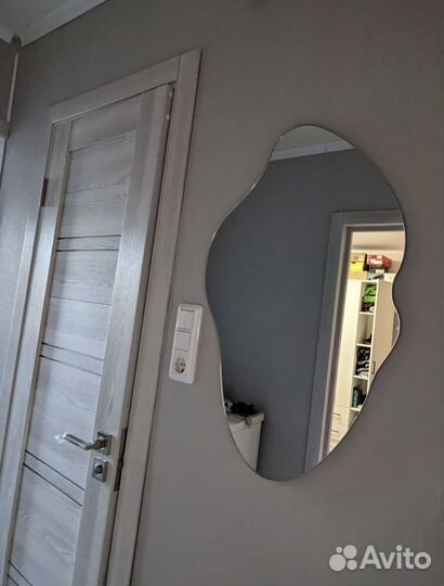 Зеркало настенное