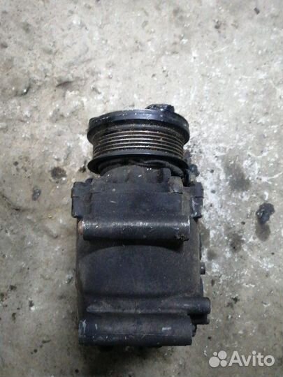 Компрессор кондиционера Ford Fiesta JD fxja 2007
