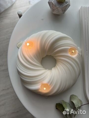 Гигантская свеча с тремя фитилями