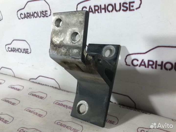 Петля двери передняя левая Audi S8 D2 4D 4.2 2000