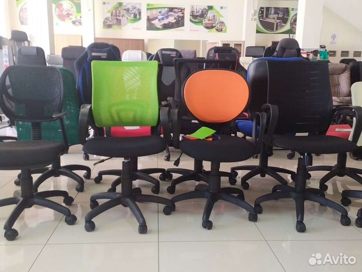 Кресло компьютерное 696 N