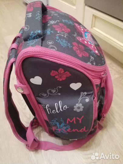 Продам портфель для девочки
