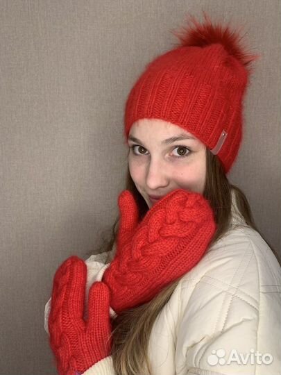 Шапки,варежки,снуды вязаные.В наличии и под заказ