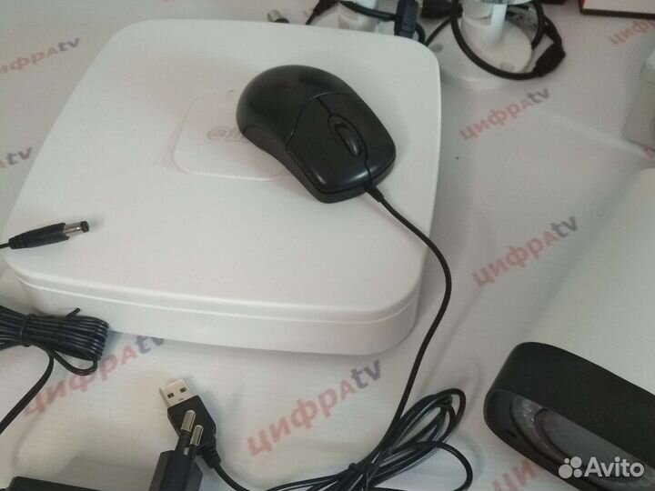 Комплект видеонаблюдения 4Мп Dahua 11 камер IP