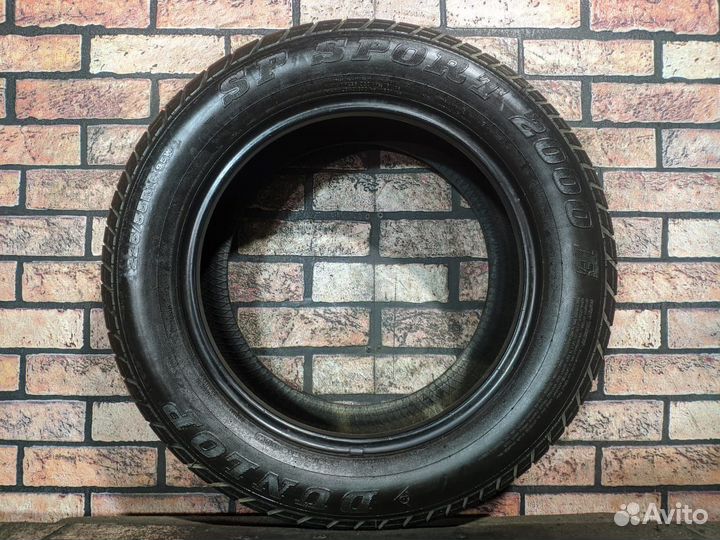 Dunlop SP Sport 2000 225/55 R16