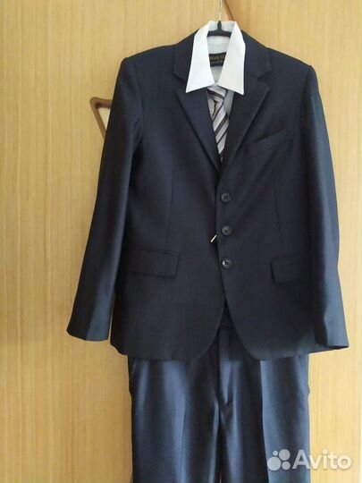 Школьный костюм тройка 