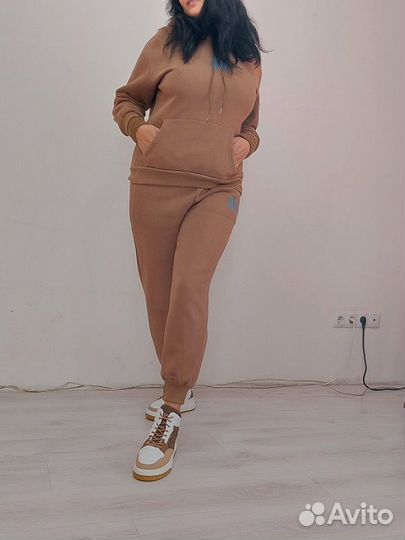 Спортивный костюм женский 46 новый