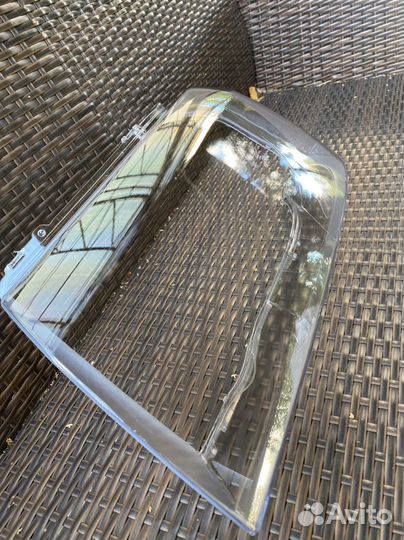 Стекло фары Freelander 2 2014