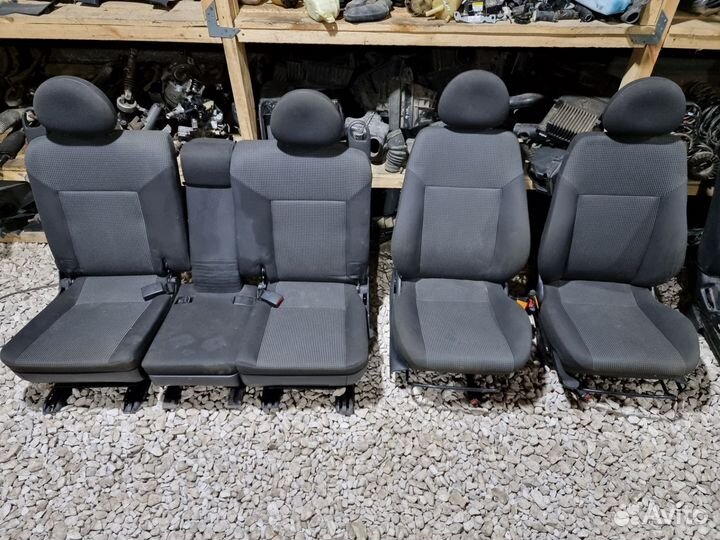 Сидения Мерива