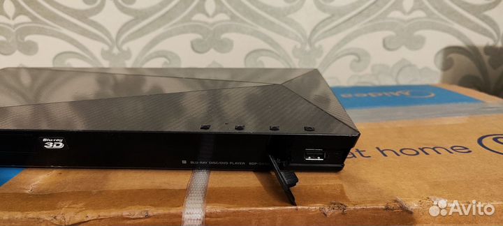 Блюрэй проигрыватель sony BDP S4100
