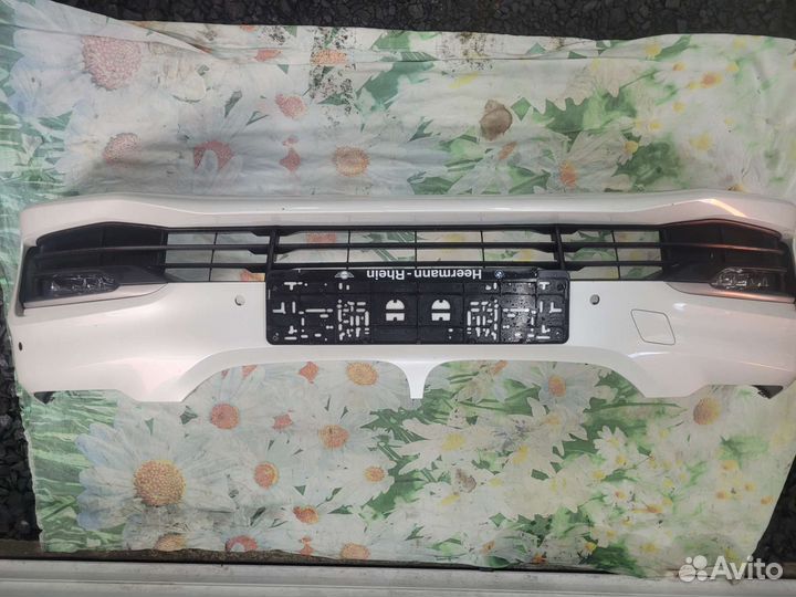 Продаю комплект бамперов bmw g30