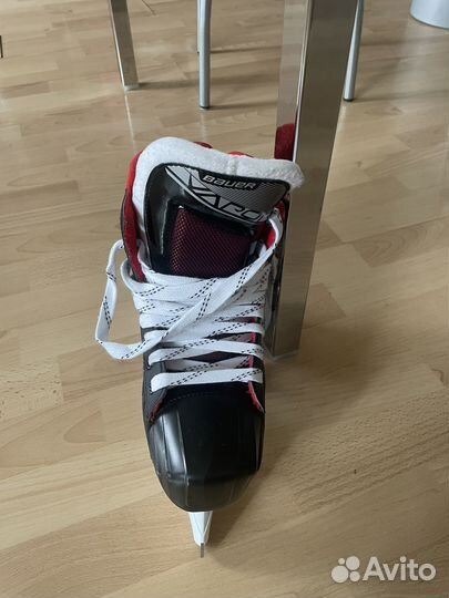 Вратарские коньки bauer vapor X2.7
