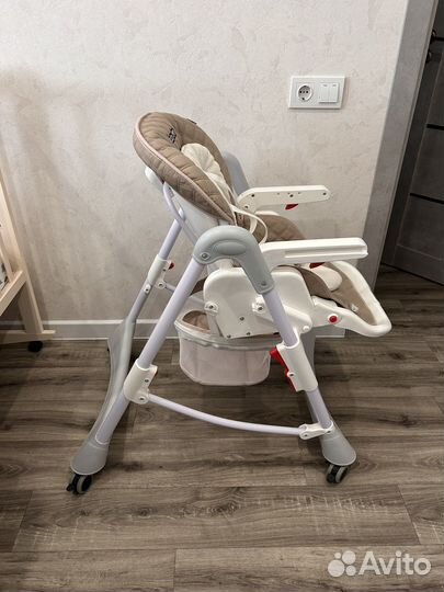 Стульчик для кормления babyton