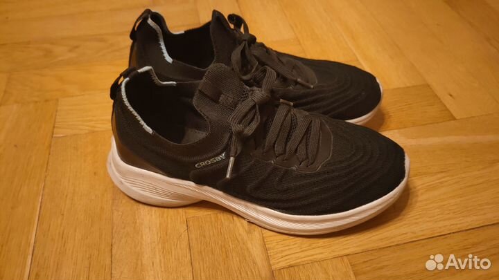 Кроссовки 37 размер