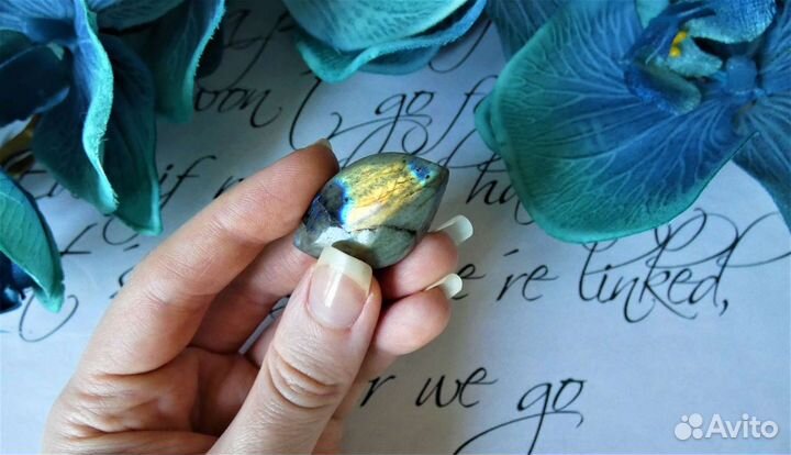 Натуральный камень Лабрадор галтовка