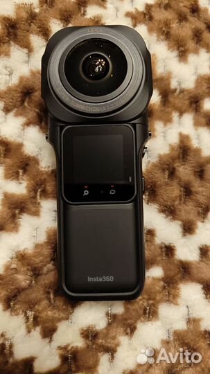 Insta 360 One RS 1inch + доп аксессуары