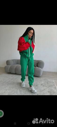 Спортивный костюм утепленный женский