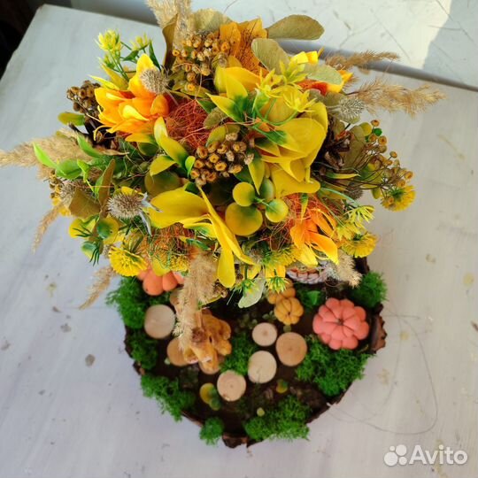 Осенняя поделка зайчик под деревом