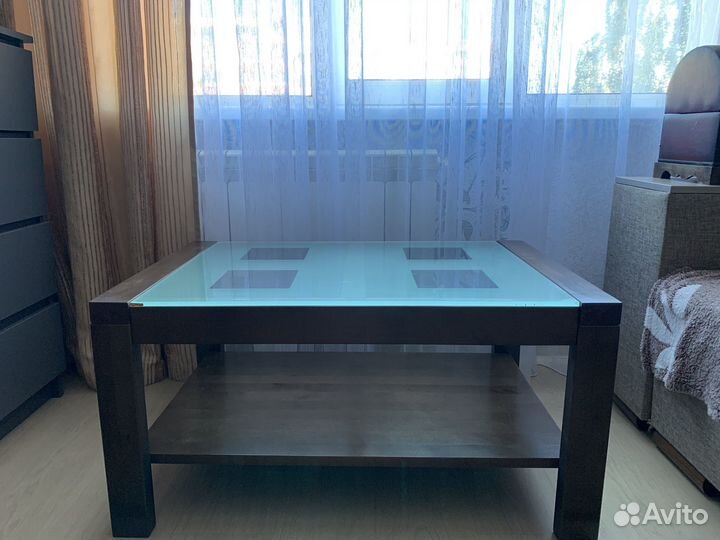 Журнальный стол