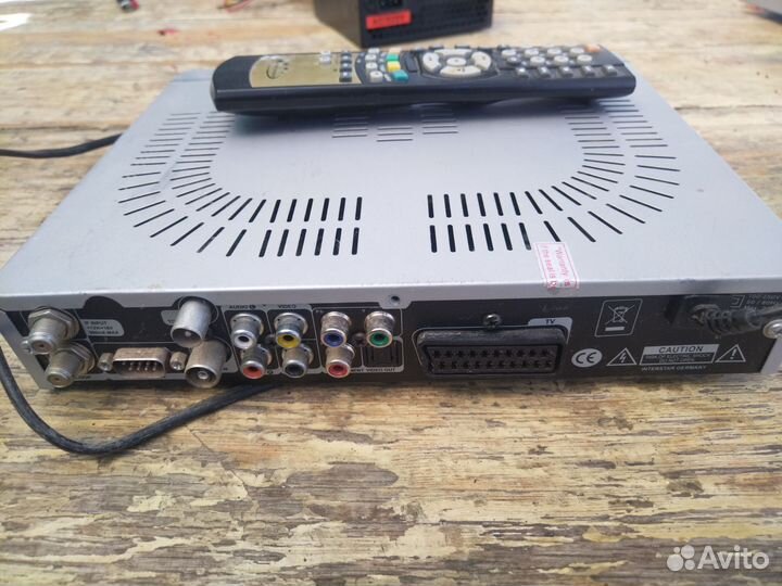 Спутниковый Ресивер Golden interstar gi-s805 ci
