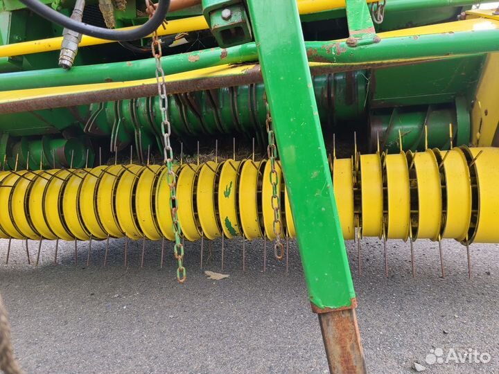 Пресс-подборщик John Deere 580, 2000