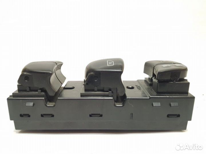 Блок управления стеклоподъемниками передний правый