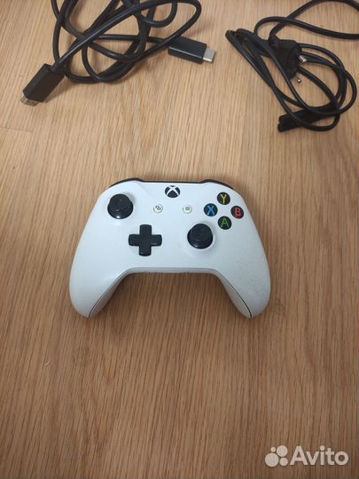 Xbox one s 1tb с дисководом