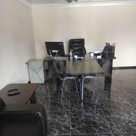 Здание, 60 м²