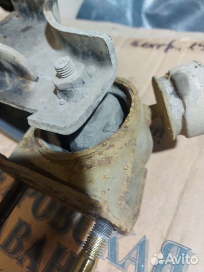 Подушка двигателя задняя для Geely MK Cross