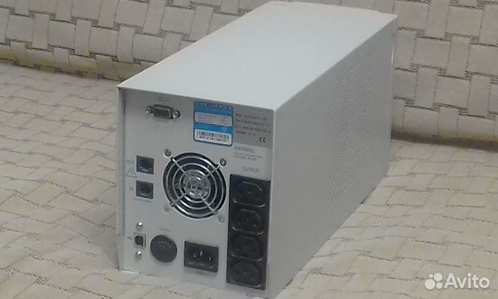 UPS ippon Smart Power Pro 1000