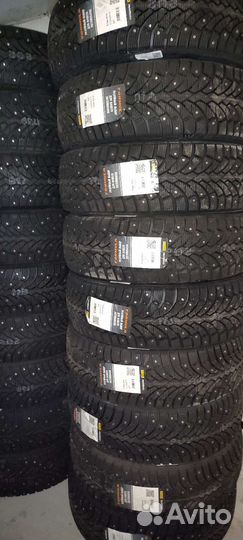 Pirelli Formula Ice 215/65 R16 98T