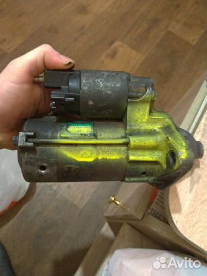 Стартер Toyota Avensis