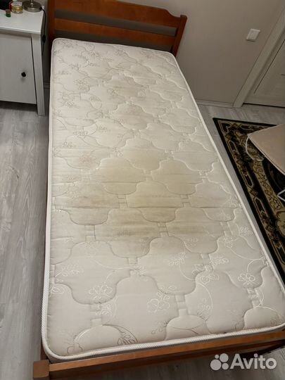 Кровать с матрасом бу